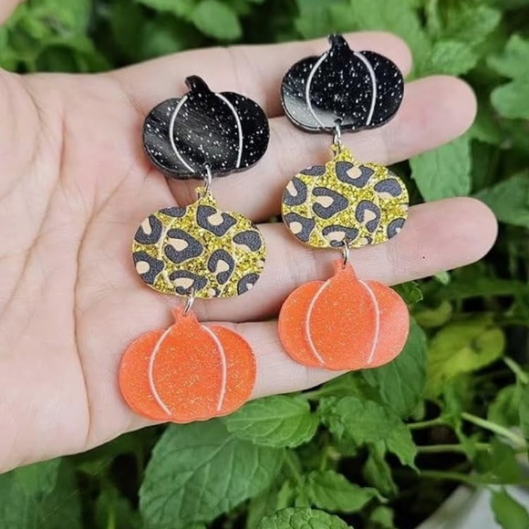 2 pairs of fall earrings - Picture 3 of 3